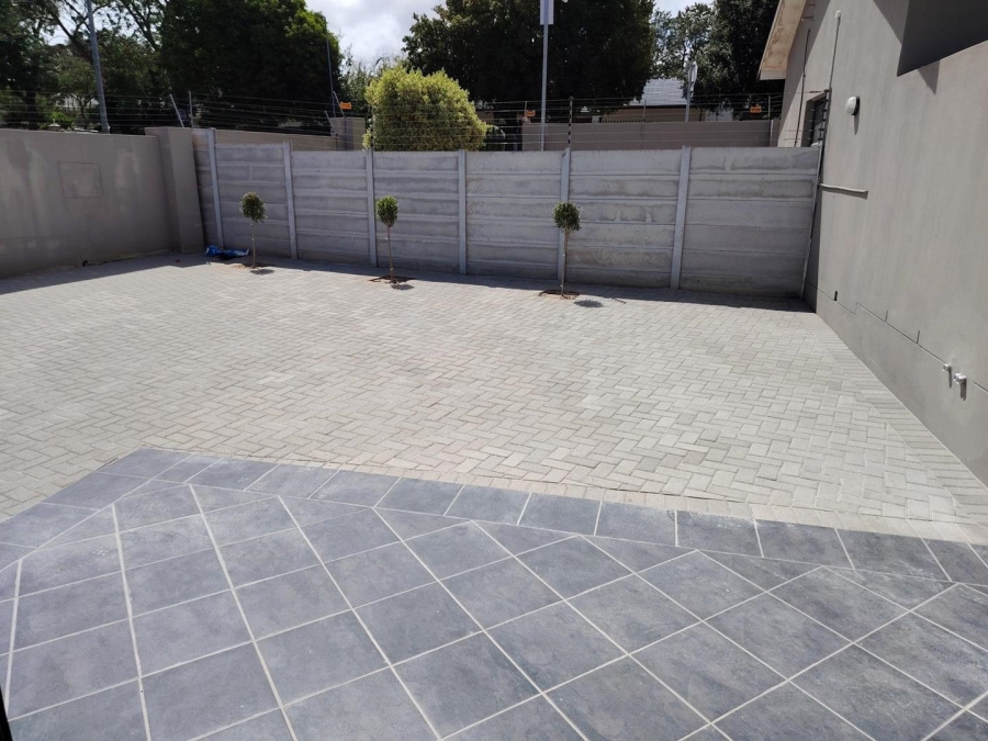 To Let 2 Bedroom Property for Rent in Durbanville Western Cape